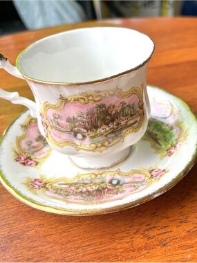 Vintage paragon bone china « chippendale »teacup & sauser-cottage landscape